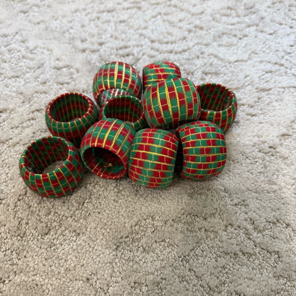 Holiday Plaid Napkin Rings - Set of 10